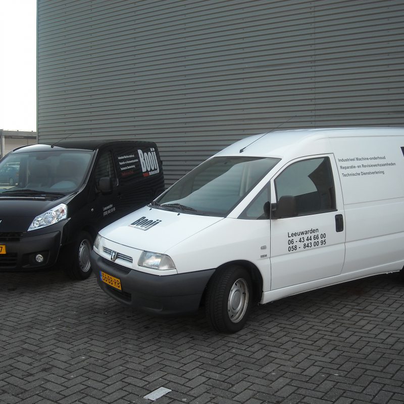Booij Machinetechniek | de eerste bussen